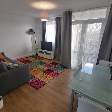 White City Apartment, Your London Stay エクステリア 写真